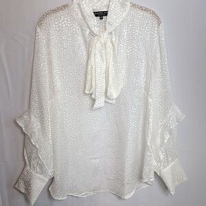 Rachel Roy Collection bright white sheer blouse size 16W Keyhole Front Tie New